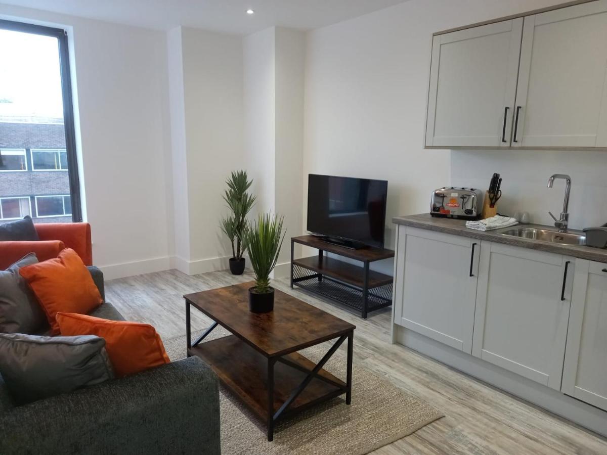 Kingsbridge Point - Cosy One Bed Apartments Near Town Centre, Суиндон Экстерьер фото