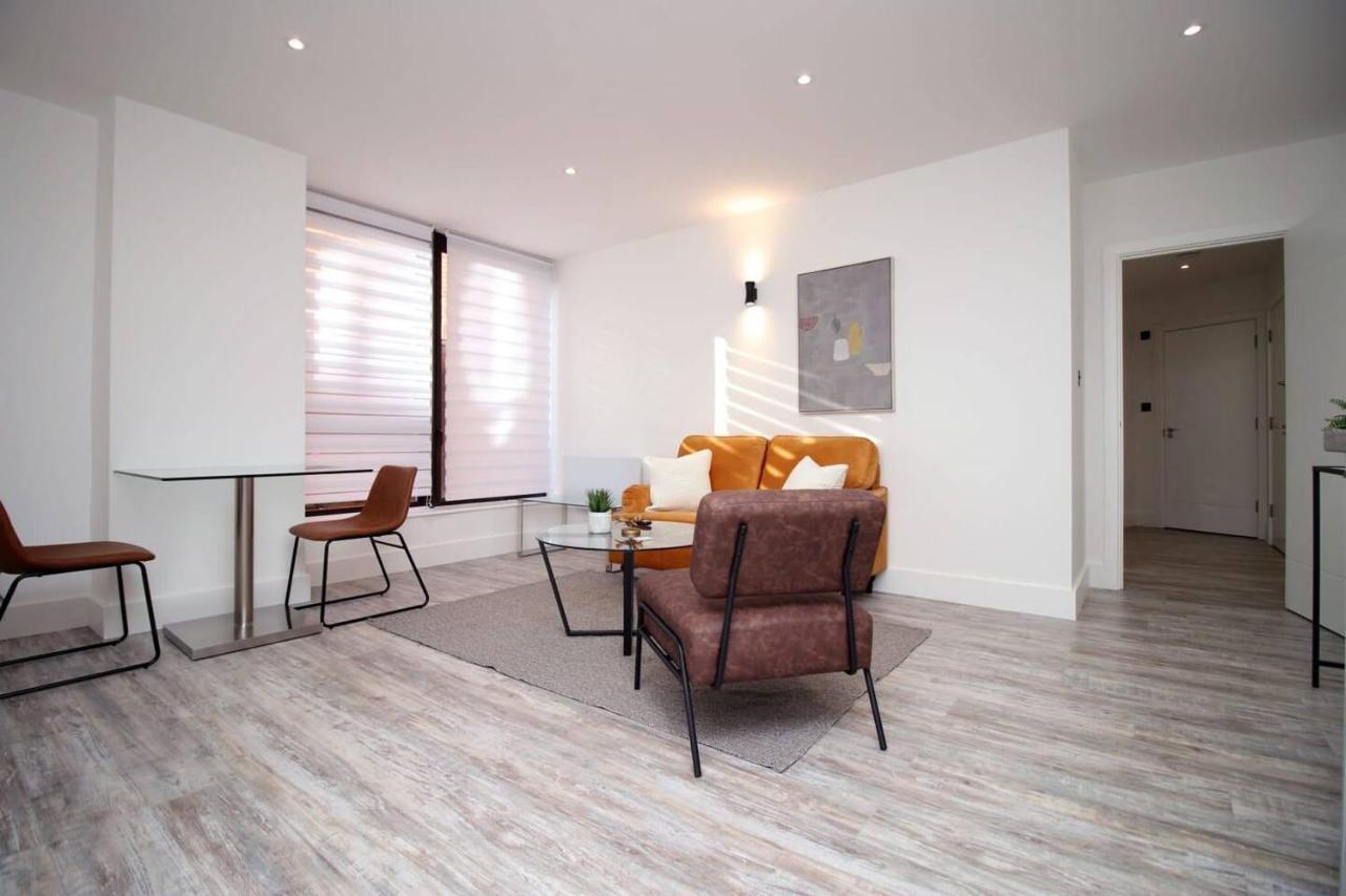 Kingsbridge Point - Cosy One Bed Apartments Near Town Centre, Суиндон Экстерьер фото